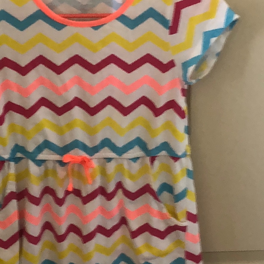 I’m selling a kids dress